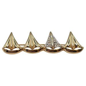 VTG Brooch GoldTone Rhinestone Sailboat Beachy Coastal Nautical Ship Pin Jewelry